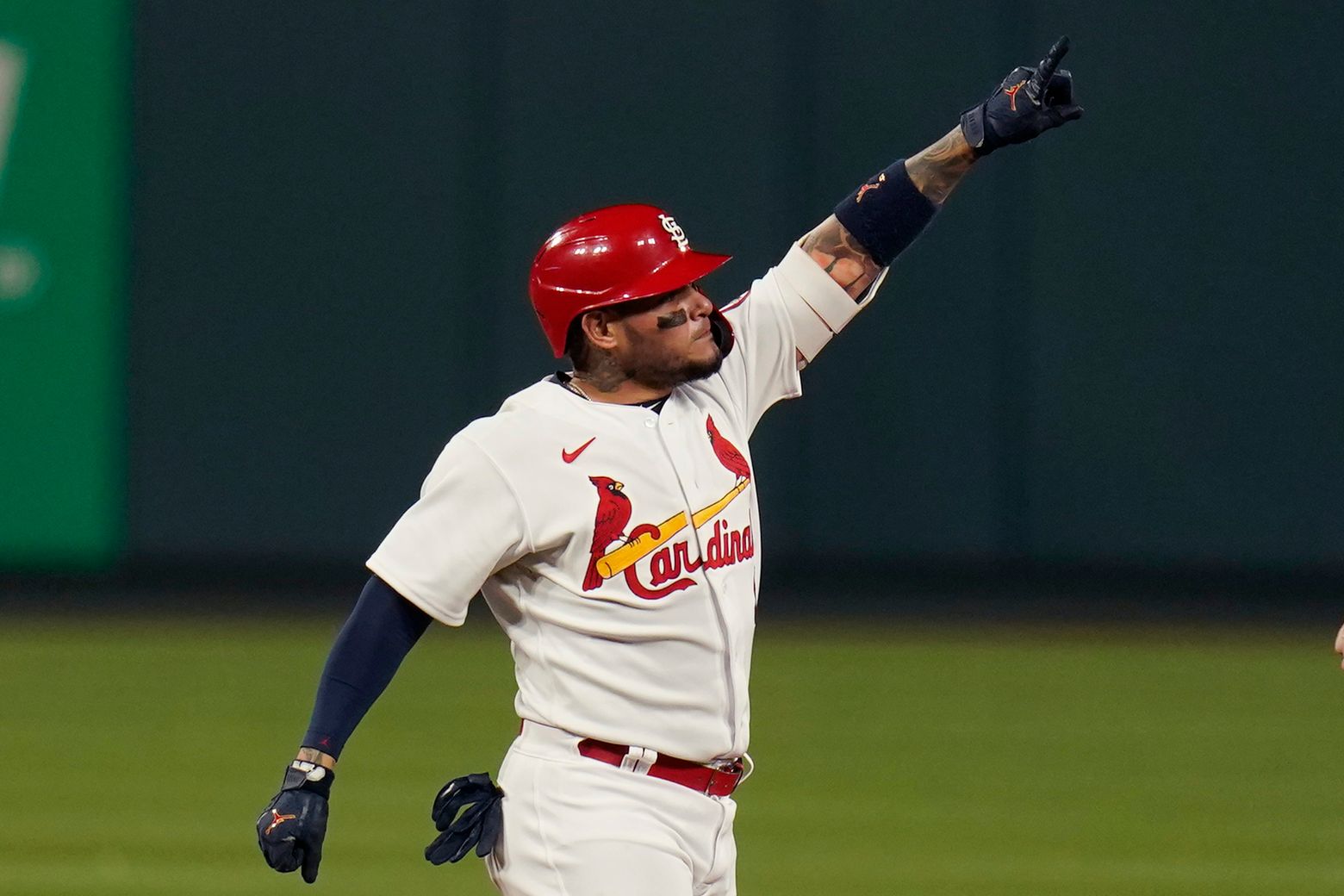 Cardinals: Why Andrew Knizner is getting playing time over Yadier