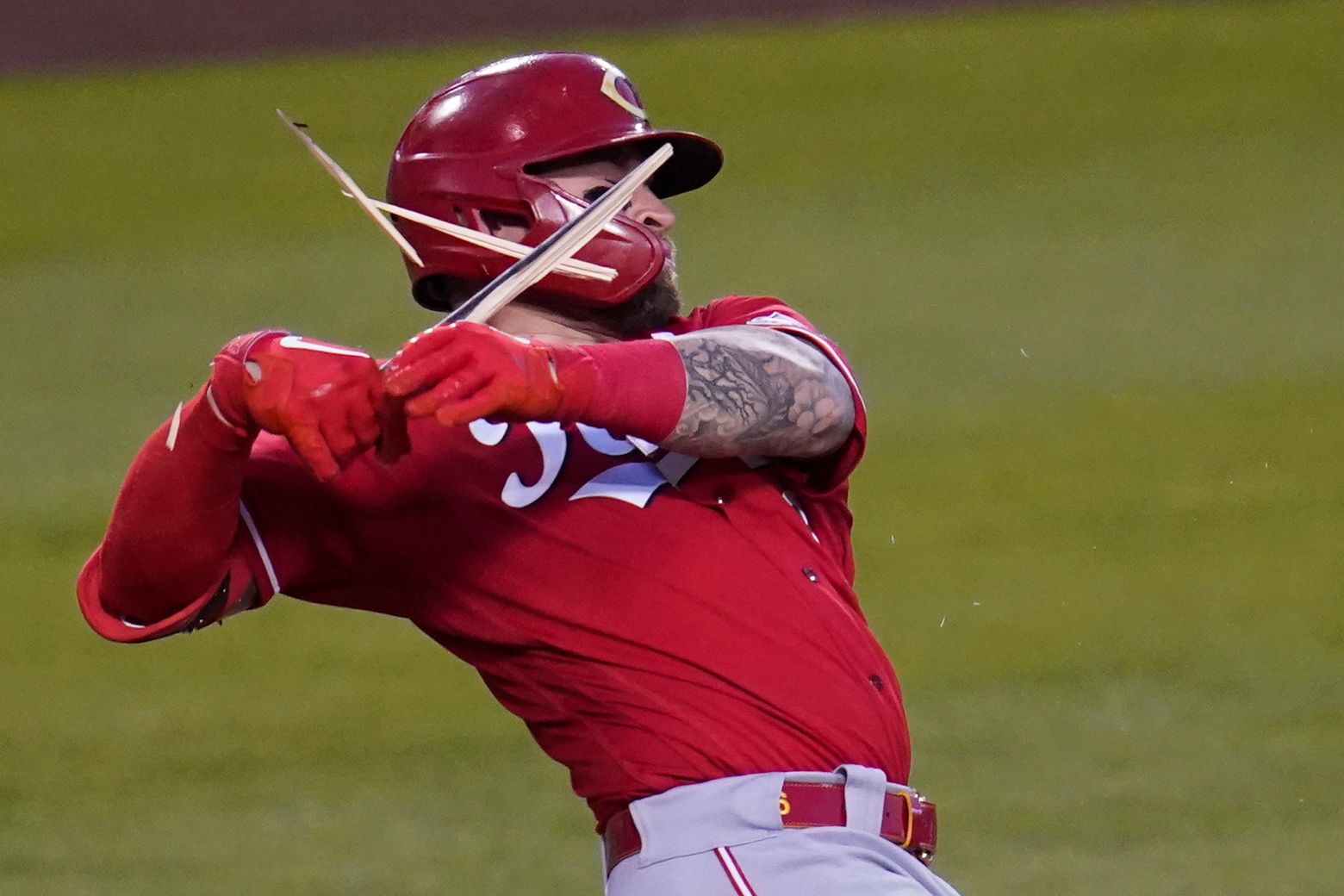 Jesse Winker's two-run home run, 04/12/2021