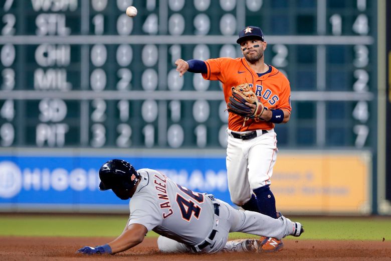 Jose Altuve reveals he tested positive for COVID-19