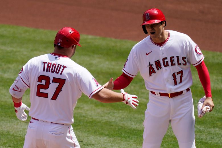 Oscar the Grouch turns up to help Angels fans trash Astros