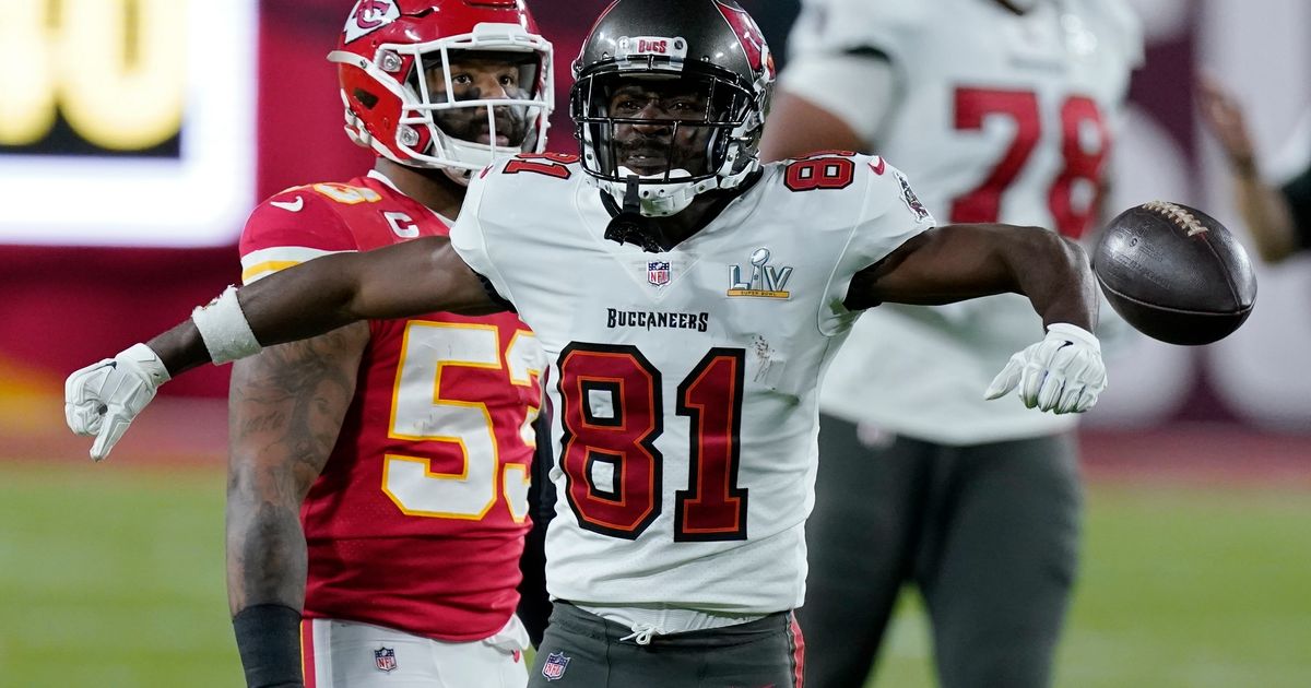 Buccaneers Express Desire to Bring Back Antonio Brown - Bucs Report