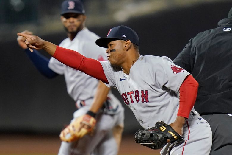 Rafael Devers looking to stay in the strike zone