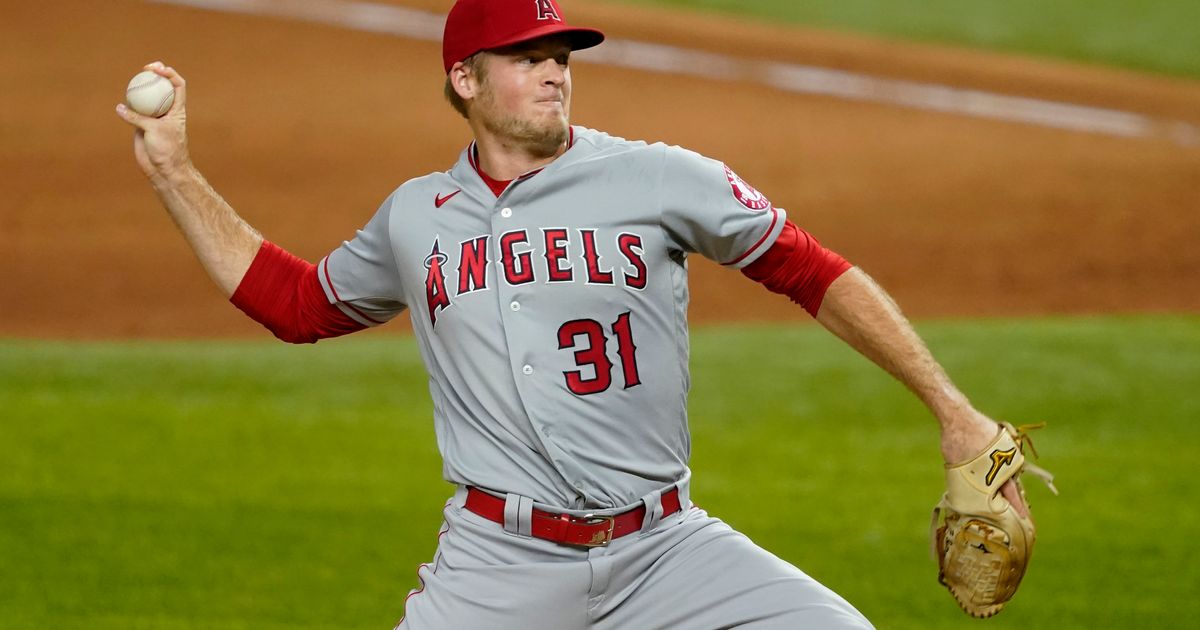 MLB: Former Angels pitcher Petit heads to A's - Los Angeles Times