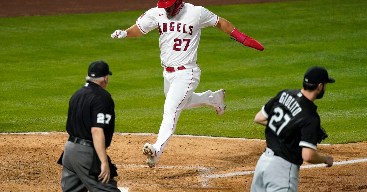 Mike Trout nearly hit by pitch in Team USA friendly against LA Angels