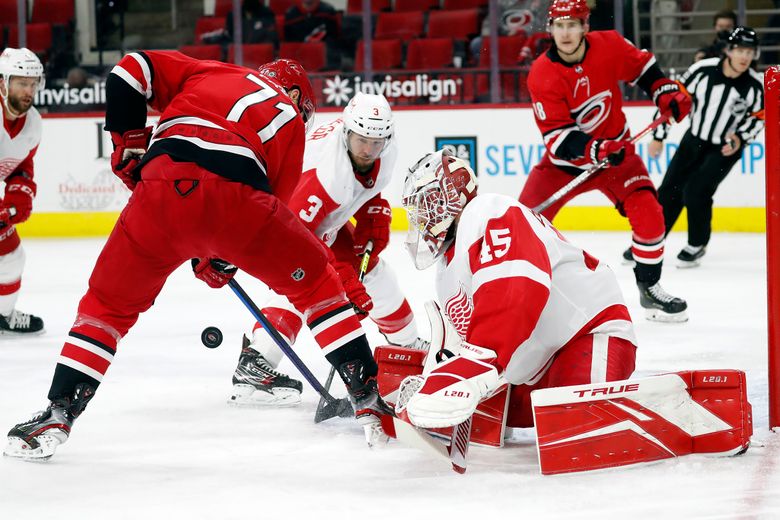 Carolina Hurricanes fall to Detroit Red Wings in NHL game