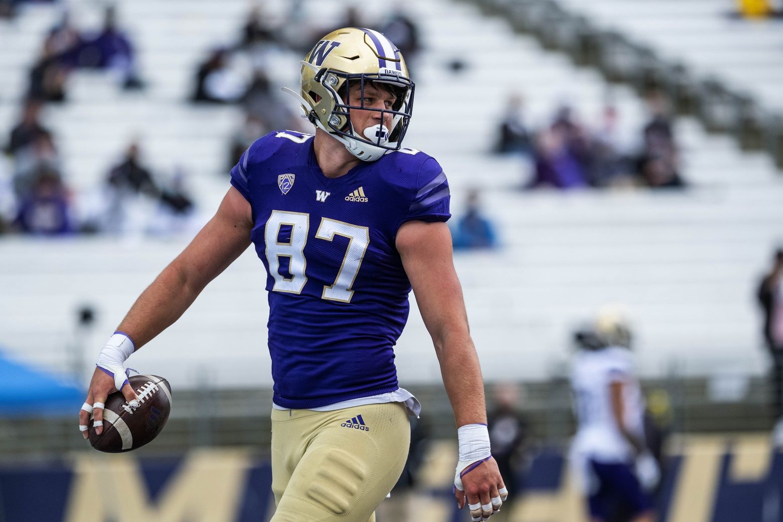 Young tight end Cade Otton continues to impress as Will Dissly's  replacement in UW offense