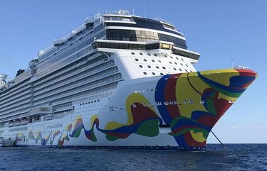A view of the Norwegian Encore cruise ship during its inaugural sailing from Port Miami in 2019. Norwegian Cruise Lines is threatening to skip Florida ports because it says Gov. Ron DeSantis’ order conflicts with guidelines from federal health authorities that would let cruise ships sail in U.S. waters if passengers and crew members are vaccinated. (Richard Tribou/Orlando Sentinel/TNS)