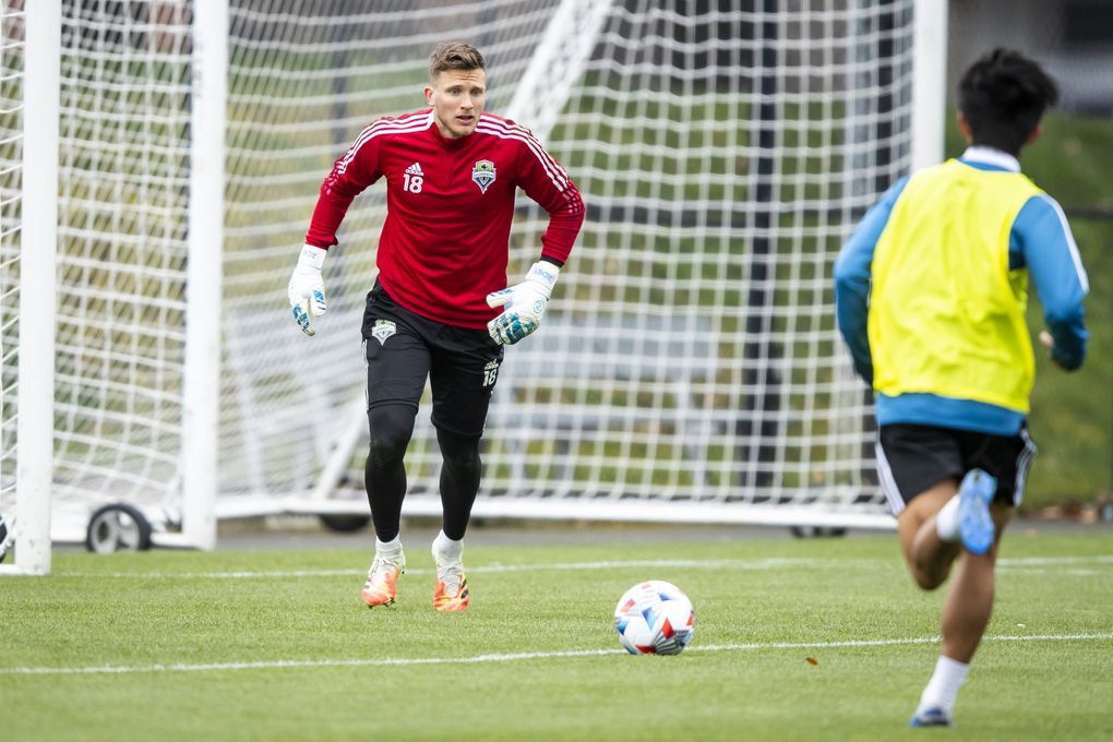 Goalkeeper Spencer Richey trains with Seattle Sounders FC at Starfire Sports in Tukwila Saturday March 20, 2021. (Bettina Hansen / The Seattle Times)