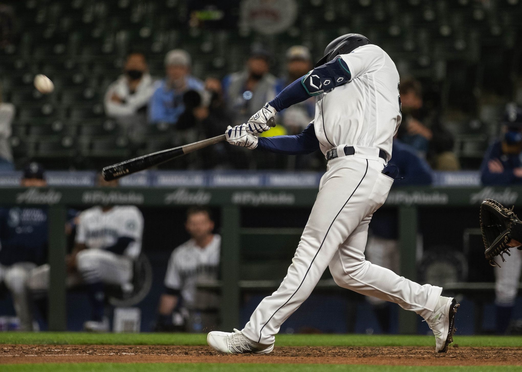 Mariners stop Indians newest streak 3-1