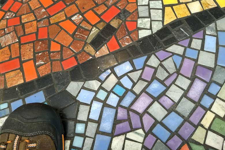Successfully Diy A Mosaic Tile Floor, How To Make Tile Mosaic Art