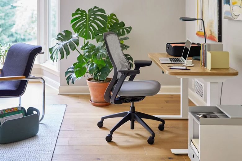 The ReGeneration by Knoll office chair brings midcentury style and advanced performance to the home office. (Courtesy of Knoll)