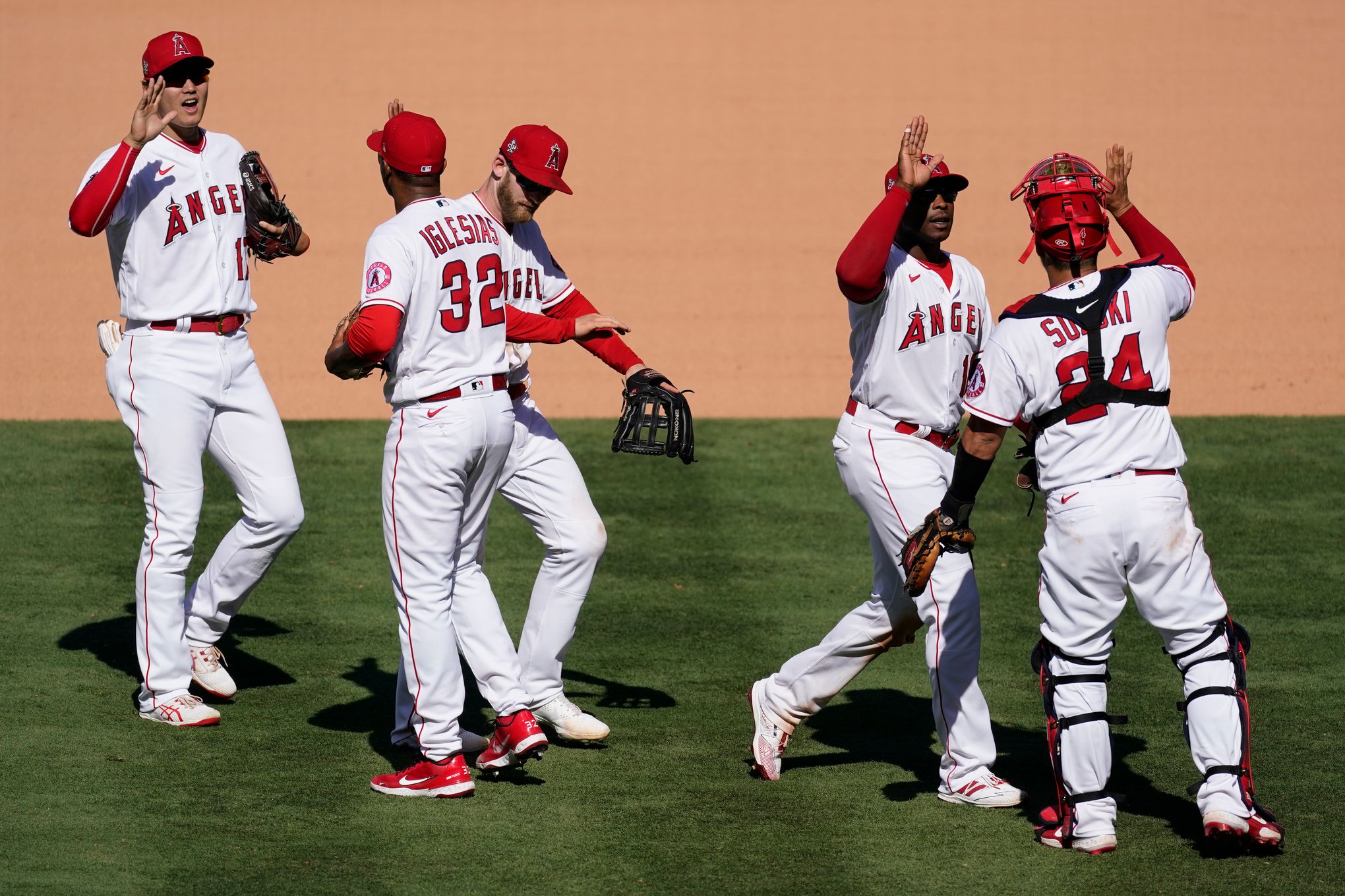 IT'S RALLY TIME!!!!!!  Angels baseball, Anaheim angels, Los angeles angels