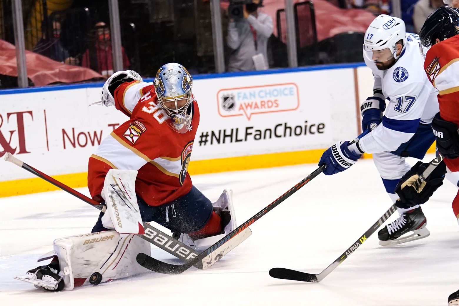 POSTGAME FAMILY SKATES ADD EXTRA FUN TO MARINERS GAMES