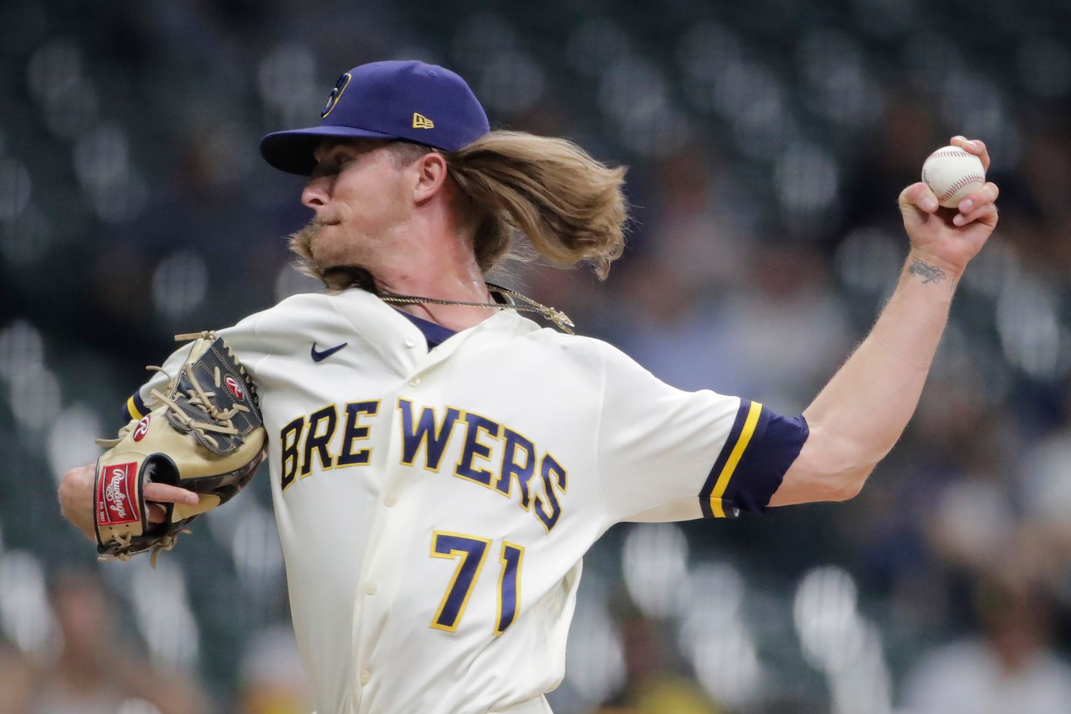 Big ninth-inning rally propels Brewers past Padres in series opener