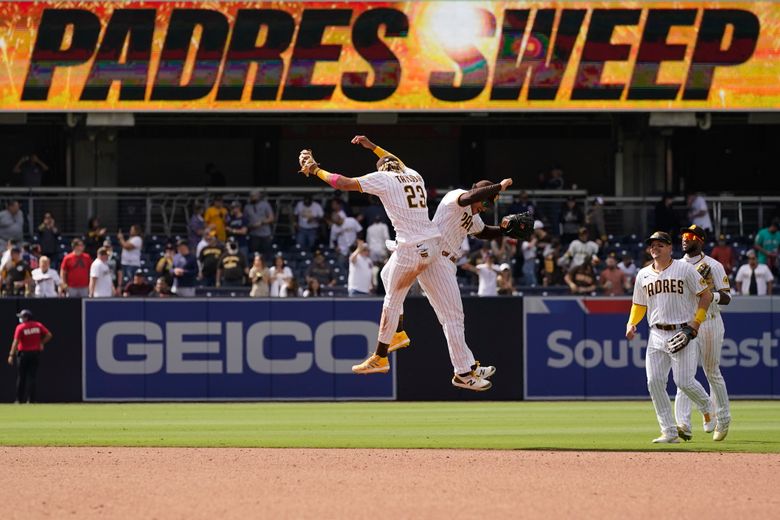 Padres' Fernando Tatis Jr breaks out dance moves to 'He's On