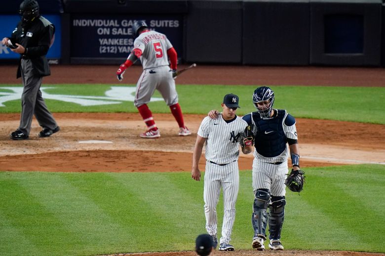 Seattle's Five-Error Inning Leads to a Yankees Rout - The New York