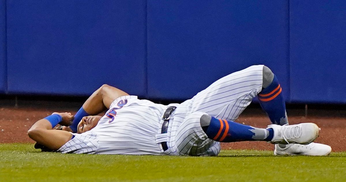 New York Mets put infielder Luis Guillorme on IL with hamstring