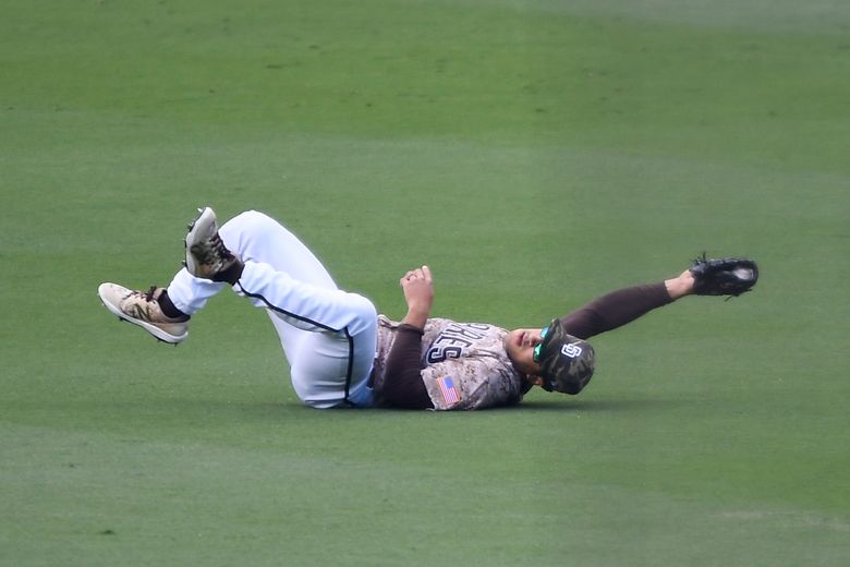 Padres' depth on display in sweep of Cardinals