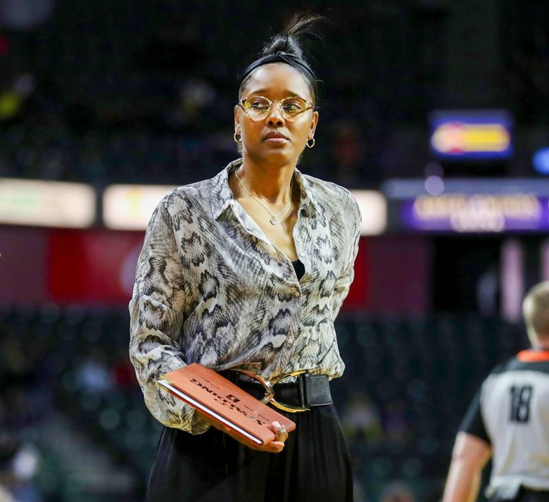 For Noelle Quinn, any pressure taking over as Storm coach eased by the  Storm players | The Seattle Times