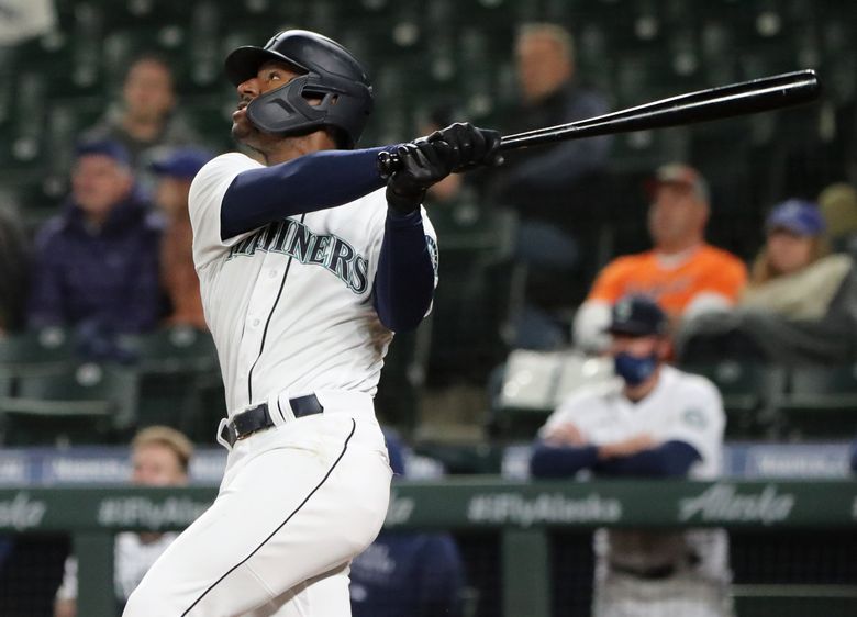 Entering final stretch, Mariners outfielder Kyle Lewis' rookie of the year  chances are still high