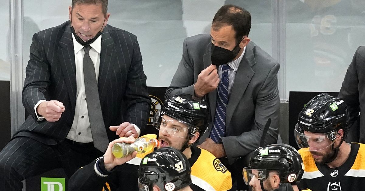 Bruins coach Cassidy fined $25,000 for criticizing refs | The Seattle Times