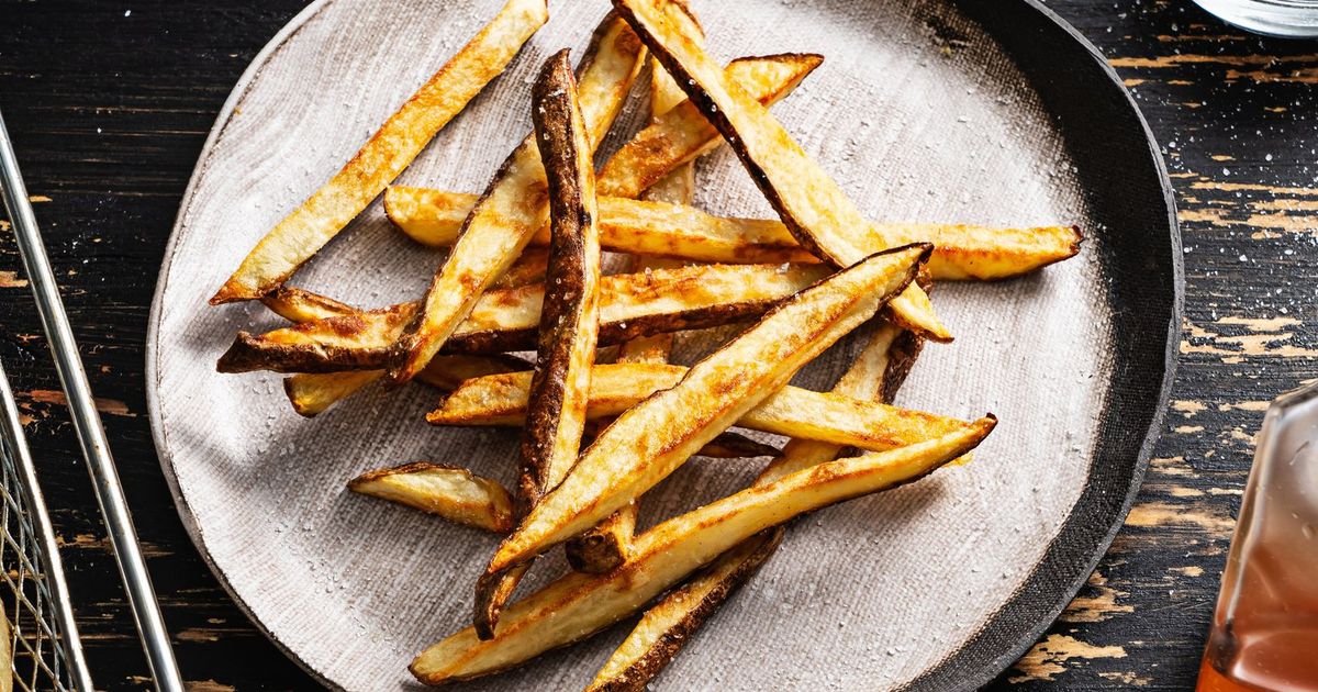 how-to-make-crispy-air-fryer-fries-with-no-fuss-and-very-little-muss