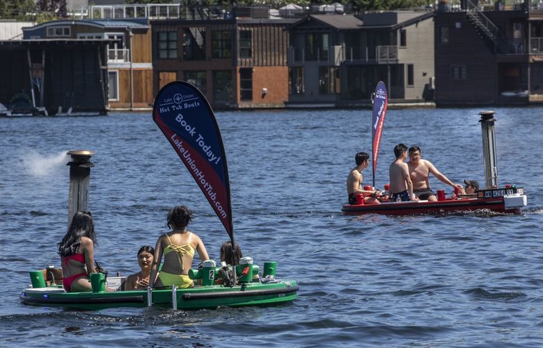 Friday, June 18, 2021.   LO.  lines Only.     It was a great day for motorized hot tub boats on Lake Union and those stuffed down in them. Not too hot or too cold, just perfect, for a cruise by the lake’s houseboats. The hot tubs are wood-fired.  217455
