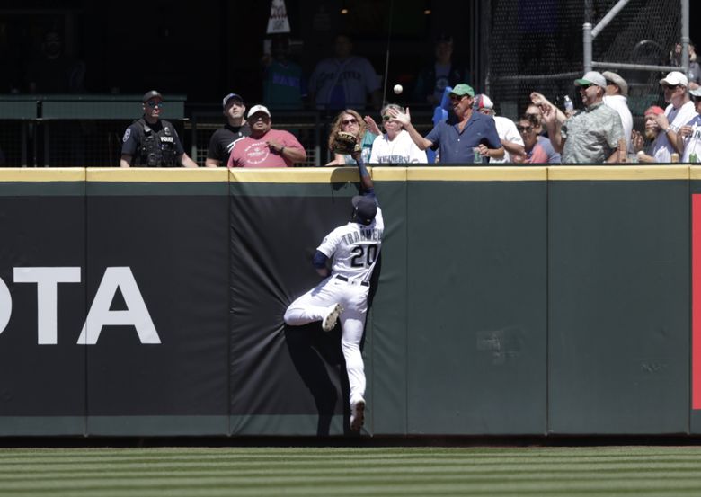 Rockies' Yonathan Daza blasts first homer, makes bid as center