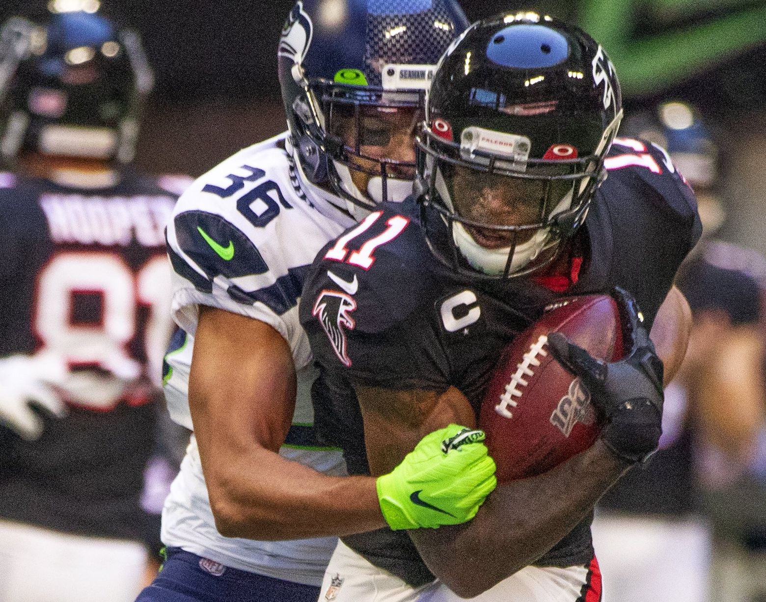 Seahawks Re-Sign C/G Kyle Fuller