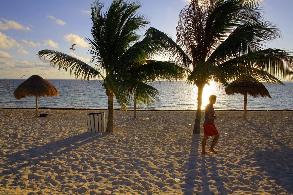 The beach near the Villa Playa Blanca Hotel in Cancún, Mexico, pictured here in a 2008 file photo. (Alex Quesada / The New York Times)