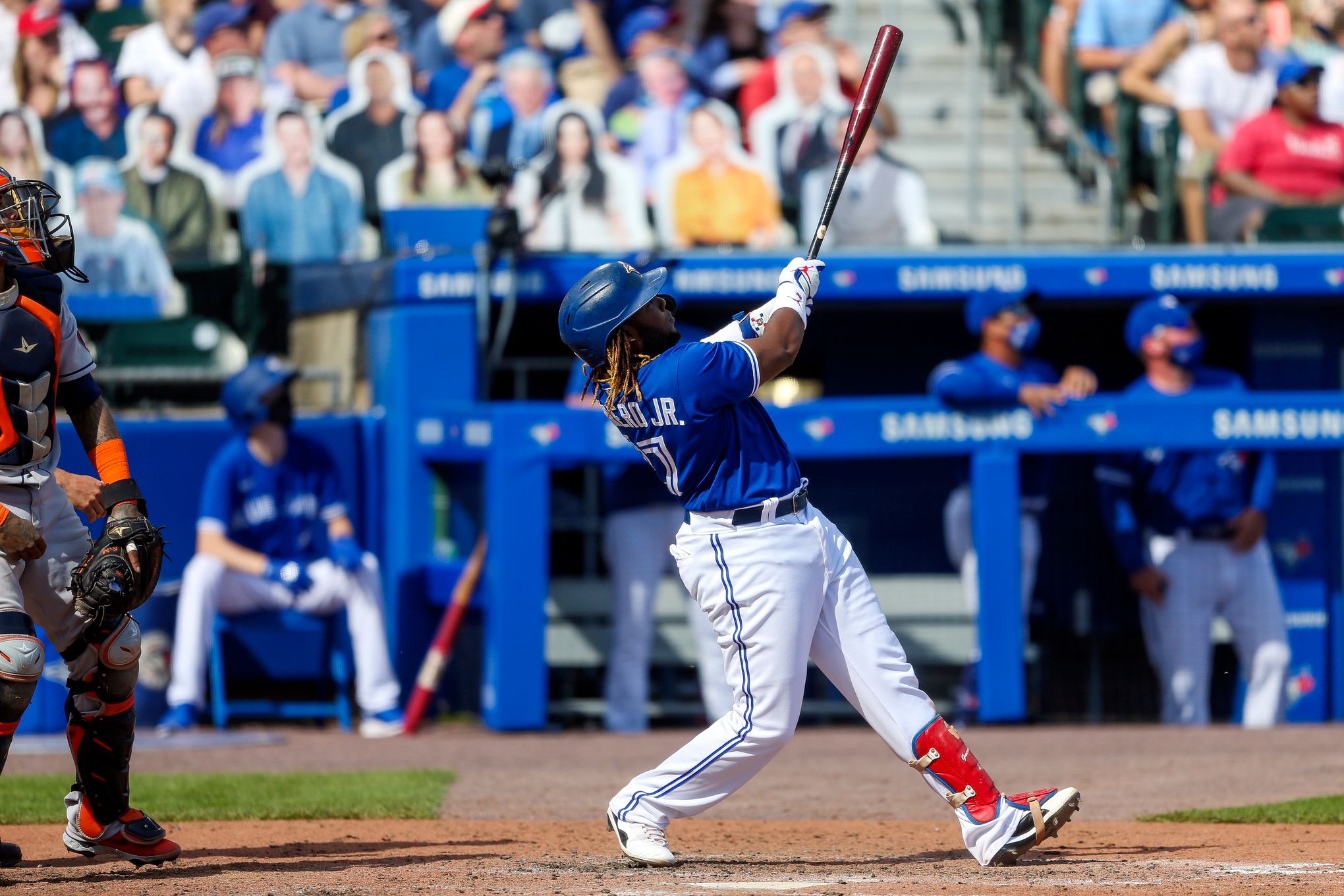 Guerrero, Panik homer as Blue Jays outslug Astros 6-2