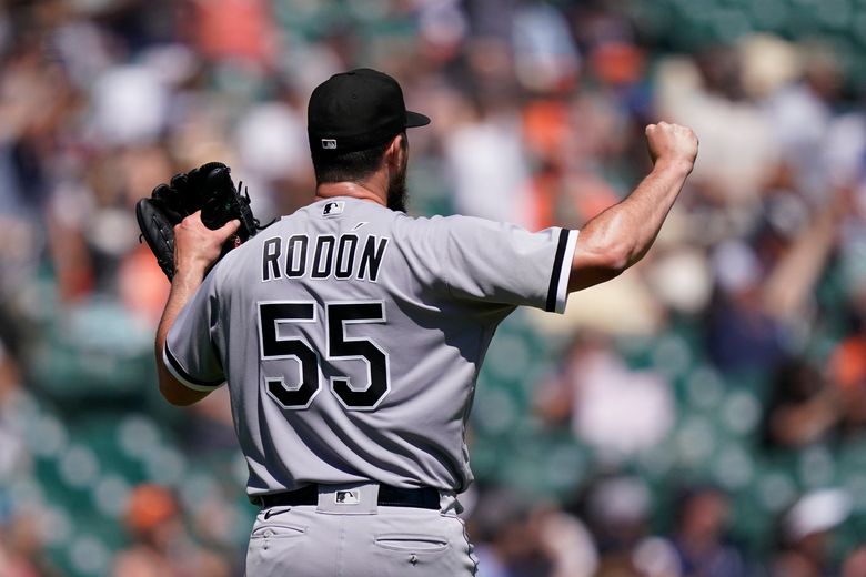 Chicago White Sox left-hander Carlos Rodon throws no-hitter