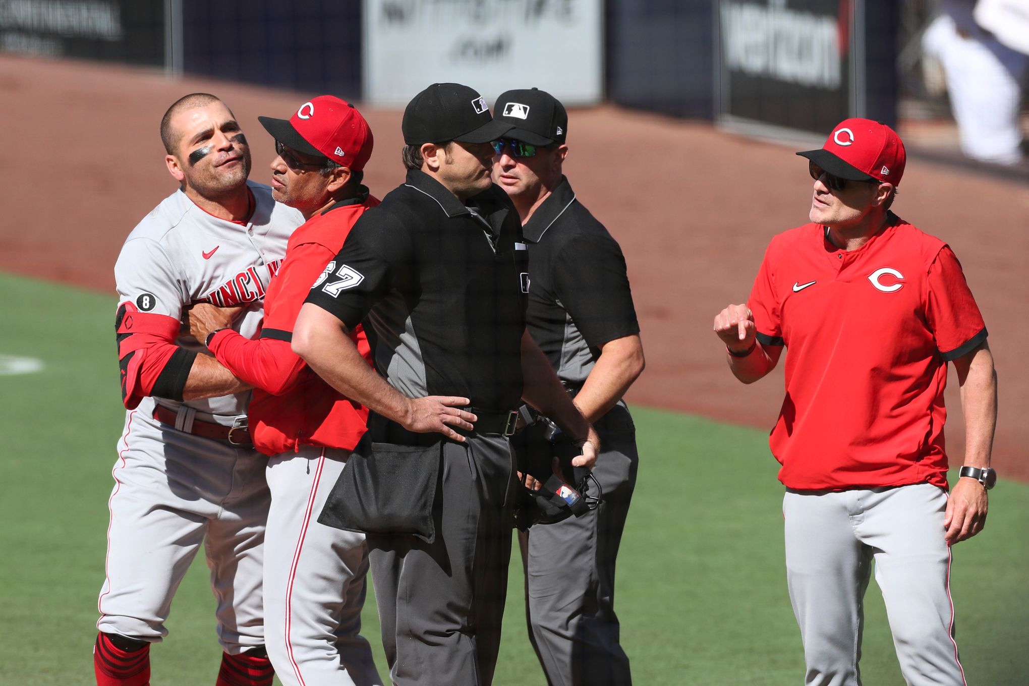 Votto ejected after 1st inning of what may be final game with Reds