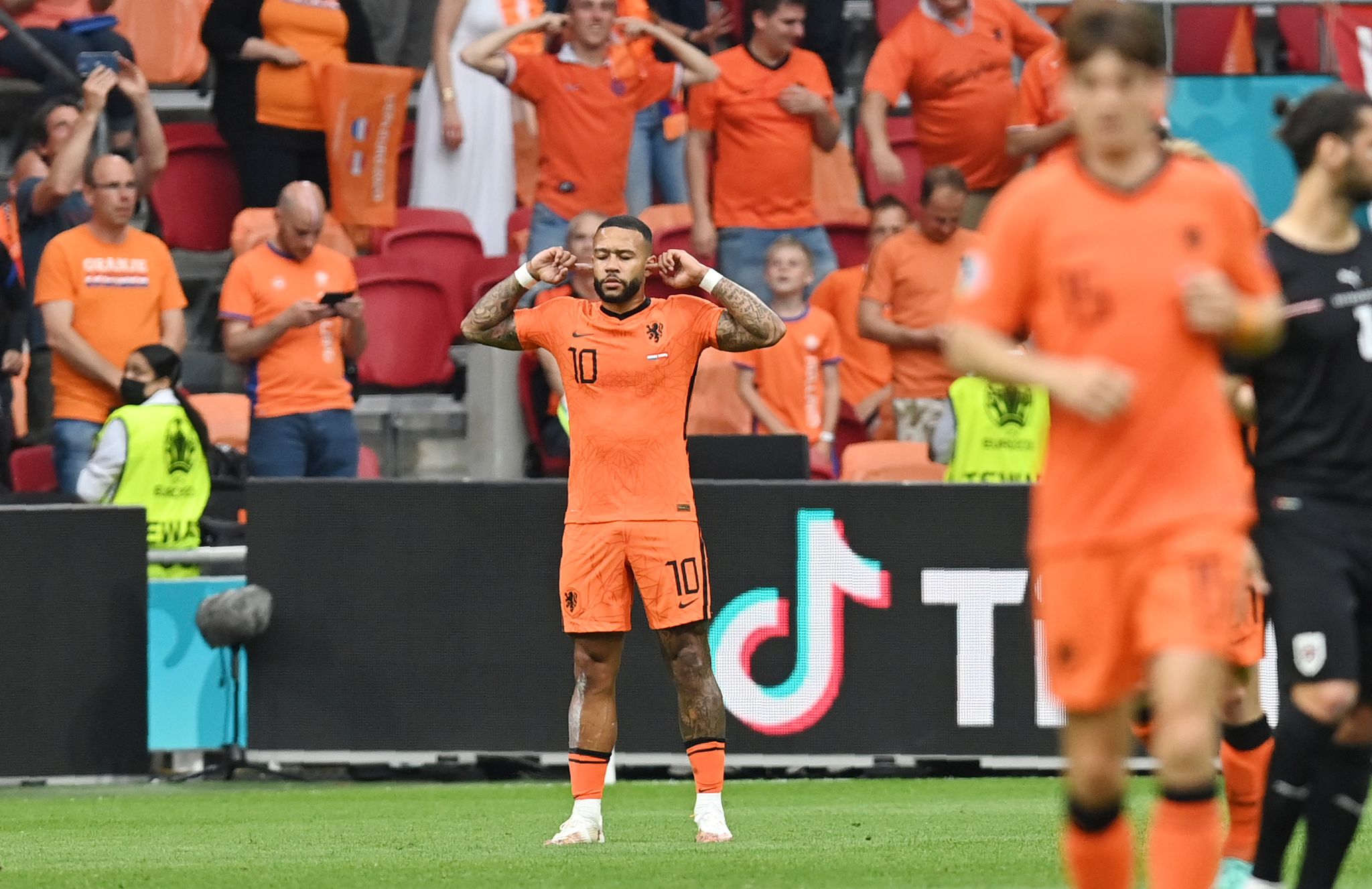 Memphis Depay’s Euro 2020 has been hit and miss so far | The Seattle Times