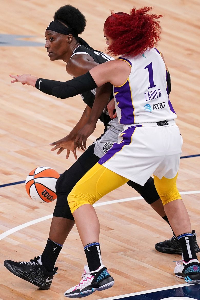 LA Sparks Resign Te'a Cooper - Made for the W