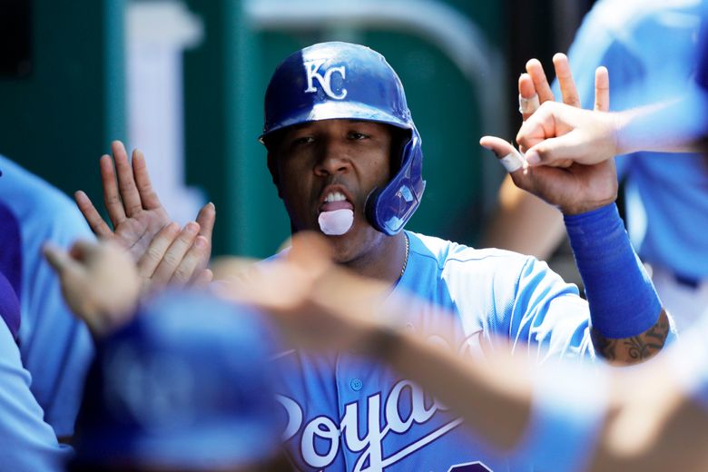 Red Sox rebound with win over Royals in KC