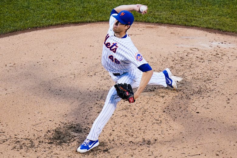 Jacob deGrom leaves Mets game vs. Cubs early due to shoulder injury