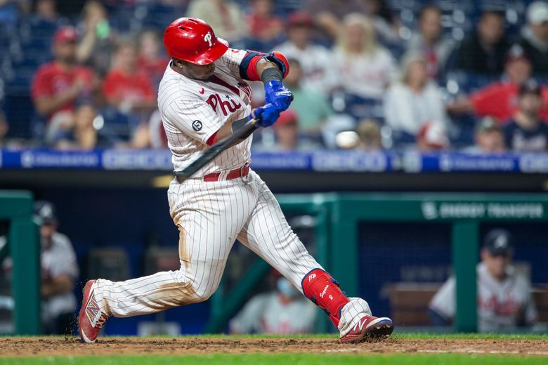 Jean Segura's RBI single gives Phillies 3-2 win over Braves in 10