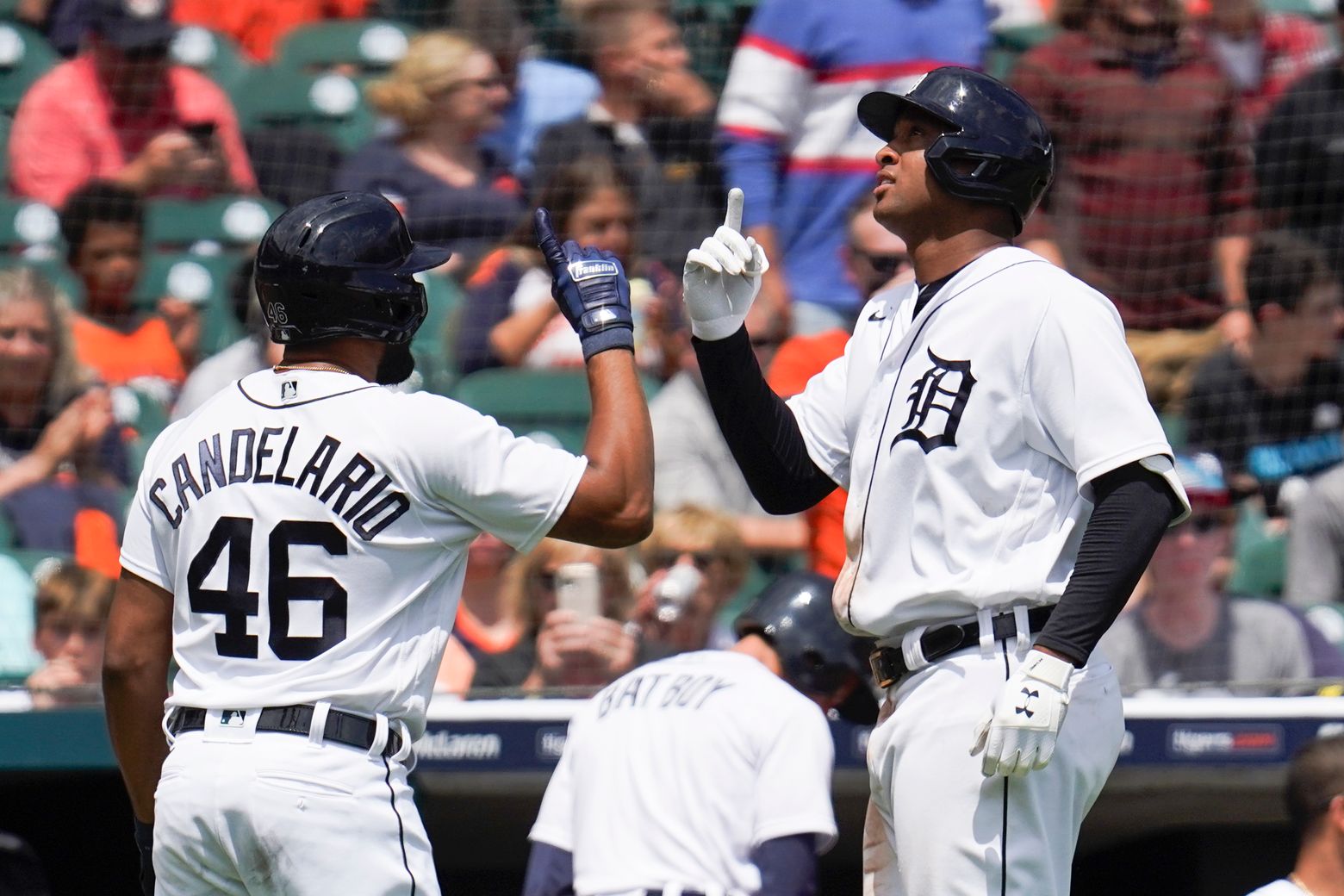 Schoop homers again, Tigers beat skidding Cardinals 6-2