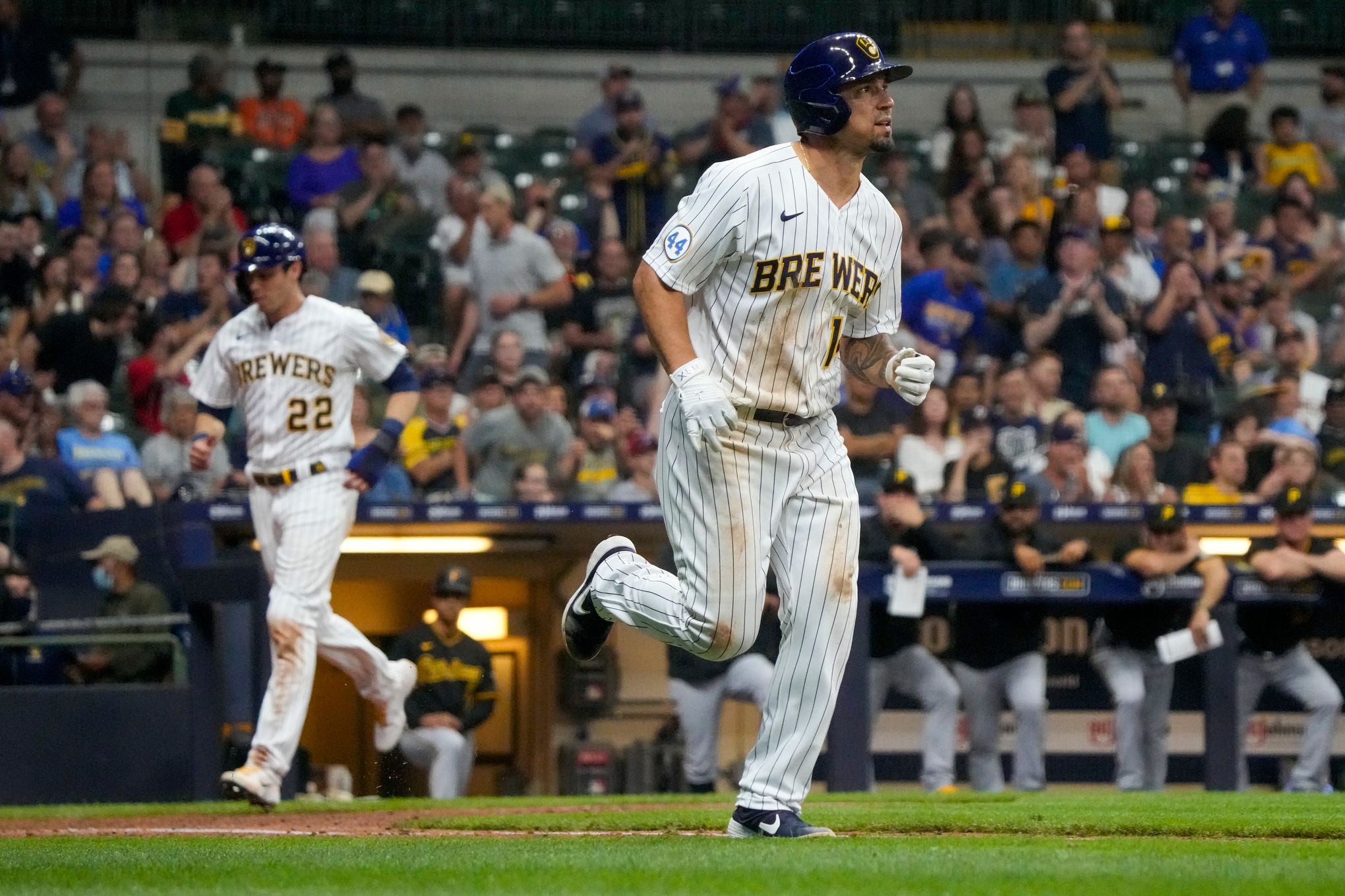 Corbin Burnes ties MLB strikeout record in Brewers win over Cubs