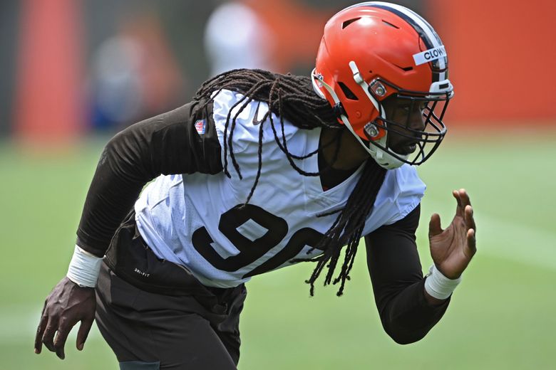 Cleveland Browns practice Friday for first time this week