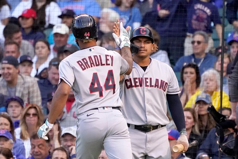 Indians' Jose Ramirez day-to-day with bruised hand