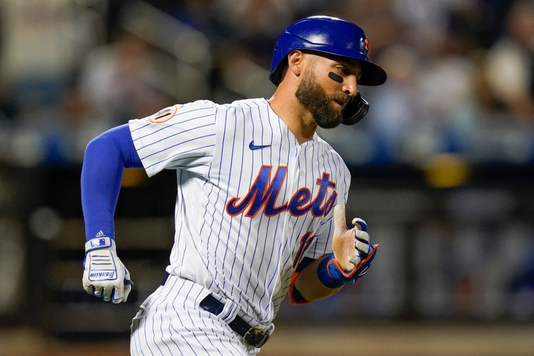 Jacob deGrom leaves game early with right shoulder soreness