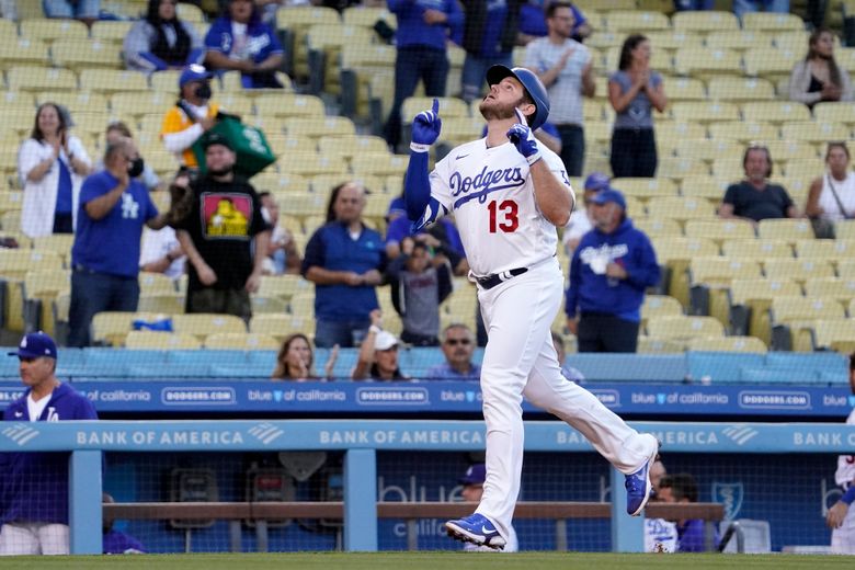 Dodgers pregame: Edwin Rios explains right shoulder injury 