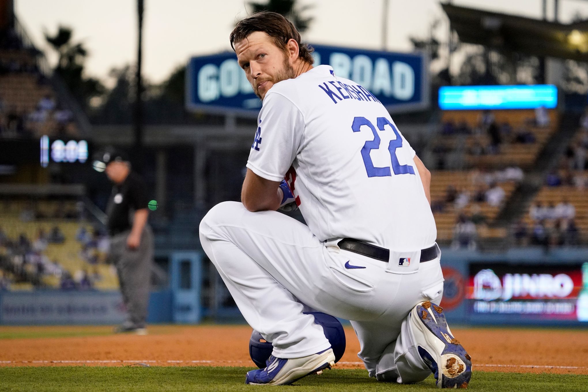 Corey Seager likely out for weeks with broken hand, adding to Dodgers'  injured list