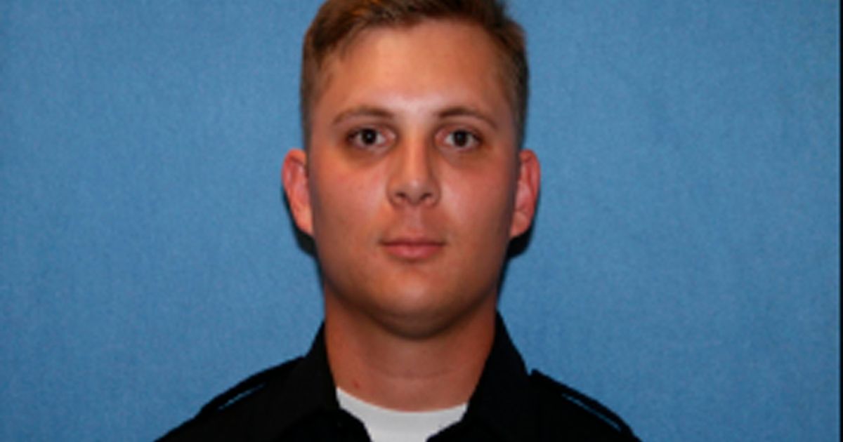 Phoenix police officer dies in crash with red-light runner | The ...