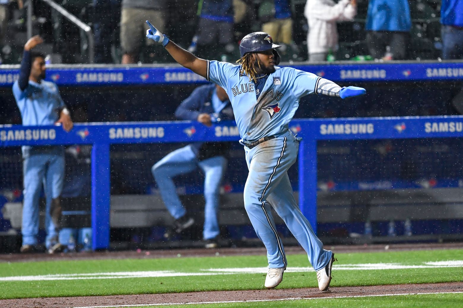 Bichette, Blue Jays rally for 3 in 9th to beat Marlins 6-5