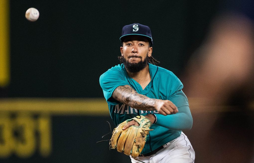 J.P. Crawford sounds off on clutch RBI double that kept Mariners' playoff  hopes alive