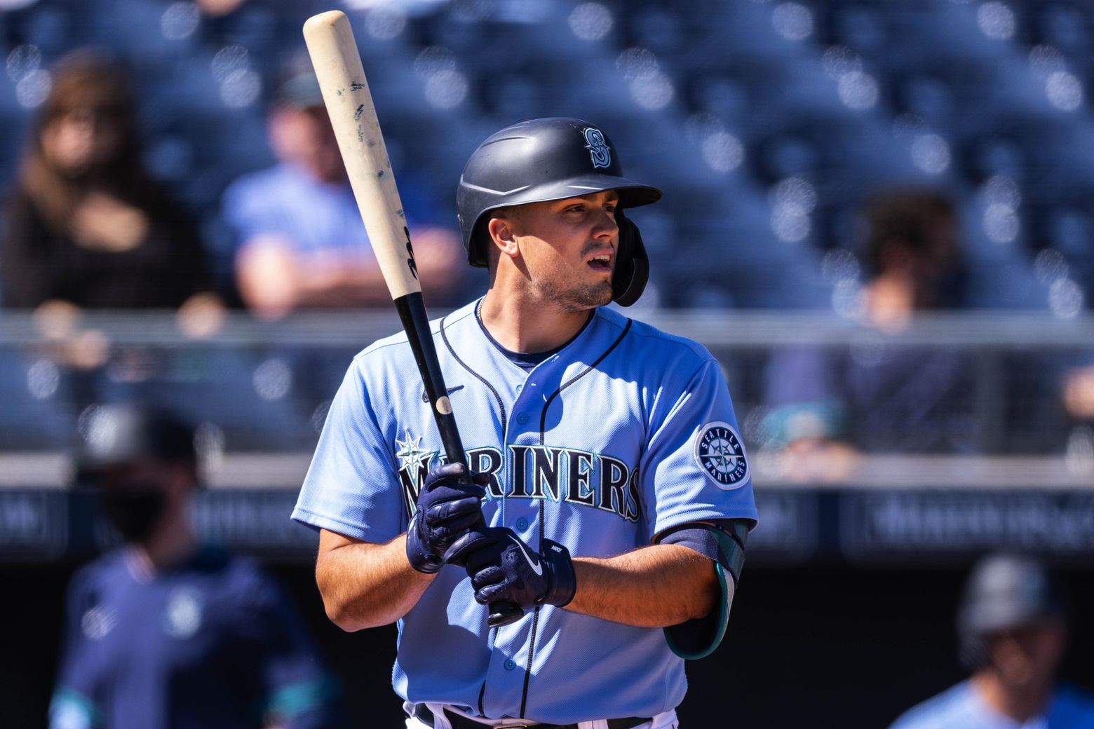 Mariners lose first baseman Evan White to season-ending hip surgery | The  Seattle Times