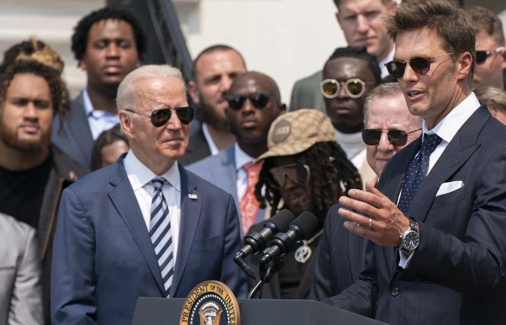 Tom Brady, champion Buccaneers visit Biden at White House